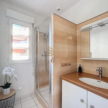 T2 Echap'belle Mousquetaire - Terrasse Clim Wifi - 100m De La - Capitalchic Services * Frejus