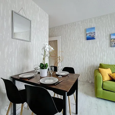 T2 Echap'belle Mousquetaire - Terrasse Clim Wifi - 100m De La - Capitalchic Services Apartment Frejus